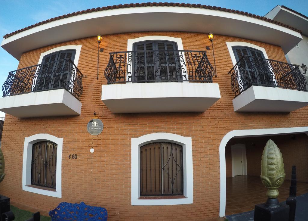Black Hostel Bauru Exterior foto